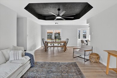 2216 W Austin St, Bolivar, MO 65613 - photo 7