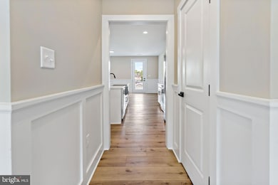 414 E 7th Ave, Ranson, WV 25438 - photo 7