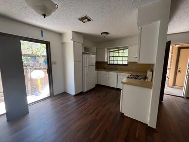 11308 Ptarmigan Dr unit B, Austin, TX 78758 - photo 5