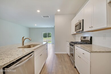 Columbia Plan Kitchen