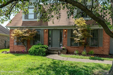 8104 Rome Beauty Way, Louisville, KY 40228 - photo 2