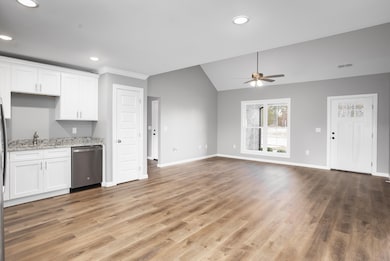 295 Knight Dr, Tuscumbia, AL 35674 - photo 7