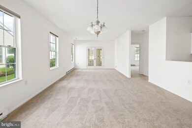 121 Burholme Dr, Trenton, NJ 08691 - photo 4