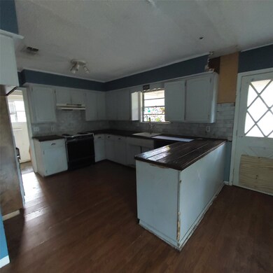 318 N Frost St, New Boston, TX 75570 - photo 7