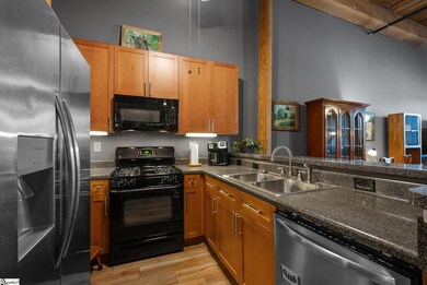 400 Mills Ave unit 305, Greenville, SC 29605 - photo 3