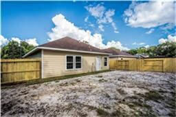 8009 Beckley St, Houston, TX 77088 - photo 5