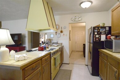 7220 Chatham Rd, North Richland Hills, TX 76182 - photo 3