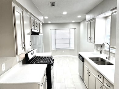 11806 Kirknoll Dr, Houston, TX 77089 - photo 2