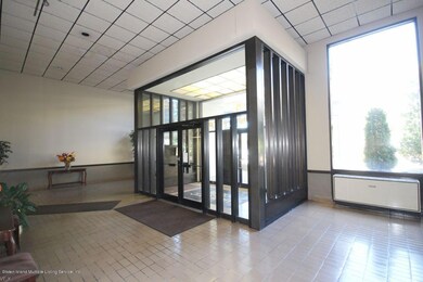 wind 5 entrance