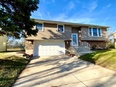 16914 Magnolia Dr, Hazel Crest, IL 60429 - photo 3