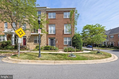 728 Raven Ave, Gaithersburg, MD 20877 - photo 2