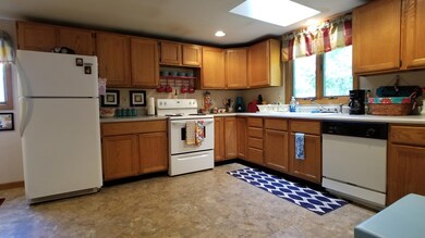 4 Pepinburke Ln, Springvale, ME 04083 - photo 5