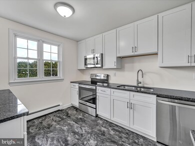 805 Pomander Ave, Reading, PA 19606 - photo 7