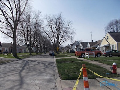 232 W Capistrano Ave, Toledo, OH 43612 - photo 4