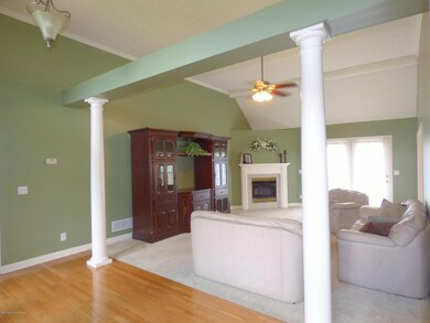 140 Bayberry Ct, Mount Washington, KY 40047 - photo 3