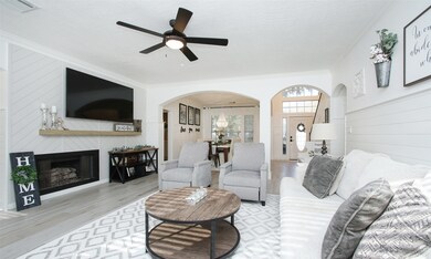 2405 San Augustine Ln, Friendswood, TX 77546 - photo 7