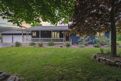01-303-E-XY-Ave-Vicksburg-MI-49097-Windo