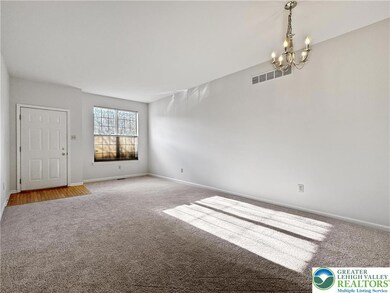 7680 Cross Creek Cir unit 97, Breinigsville, PA 18031 - photo 4