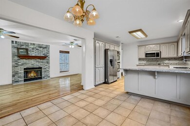 400 E North Creek Dr, Sherman, TX 75092 - photo 5