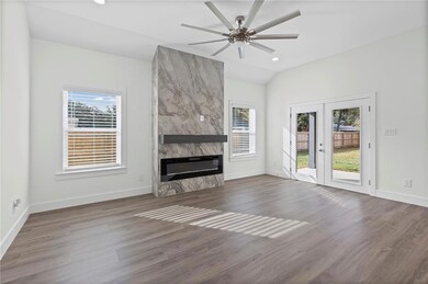 820 Wildwood Dr, Mobile, AL 36693 - photo 6