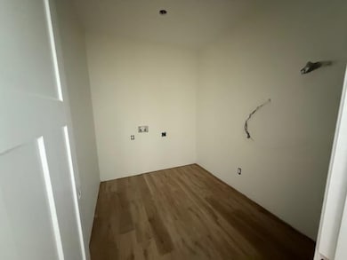 210 Chariot Ln, Savannah, TN 38372 - photo 5