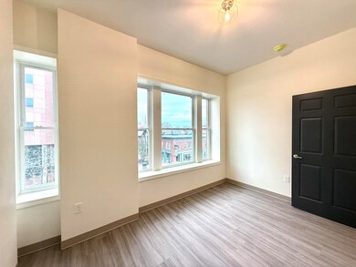 1138 Elm St, Manchester, NH 03101 - photo 3