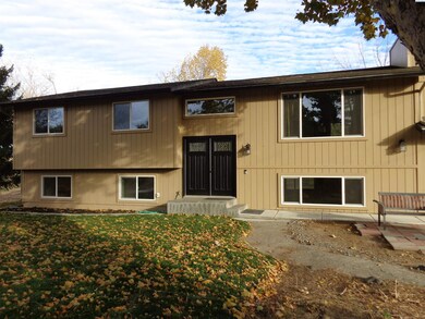 7505 S Toro Place, Kennewick, WA 99338 - photo 2