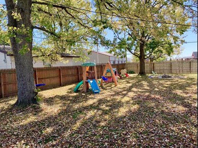 1031 Clark Ave, Bluffton, IN 46714 - photo 4