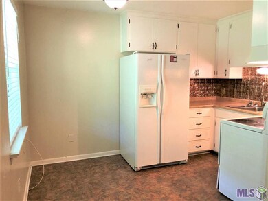 4114 Florida St unit 11, Zachary, LA 70791 - photo 3