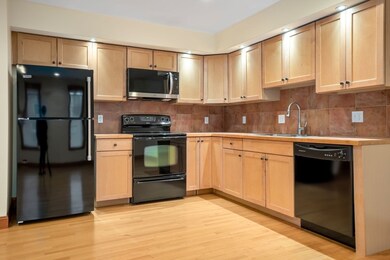 50 Maple St unit 4, Danvers, MA 01923 - photo 6