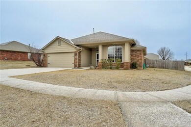 2000 SE 6th St, Moore, OK 73160 - photo 3