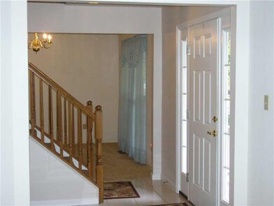 Entry/Foyer.