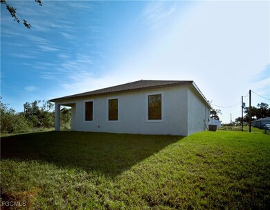 641 Greenbriar Blvd, Lehigh Acres, FL 33972 - photo 4