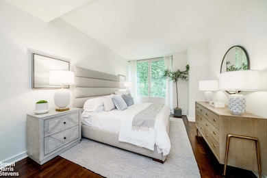 Chelsea House unit 3E, New York, NY 10011 - photo 5