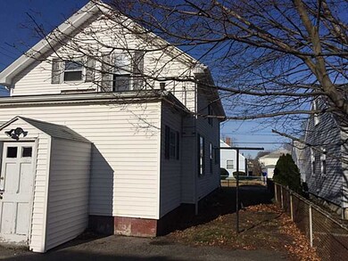 51 Ferris St, Pawtucket, RI 02861 - photo 4