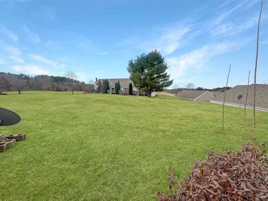 87 Pendleton Ln, Londonderry, NH 03053 - photo 3