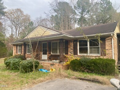 142 Kings Rd, Henderson, NC 27537 - photo 2