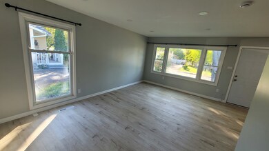 149 Austin Ave, Carpentersville, IL 60110 - photo 6