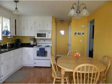 164 E Bacon St unit D, Plainville, MA 02762 - photo 2