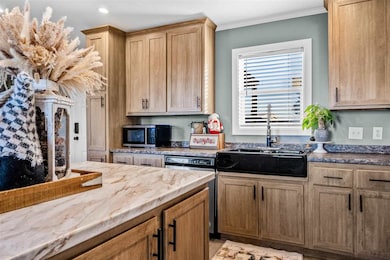 101 Pond View, Elgin, OK 73538 - photo 6