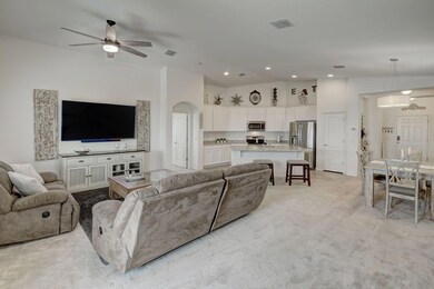 7904 S 7th Way