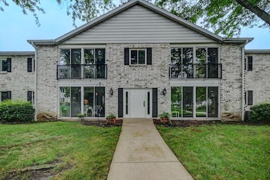 1530 Golf View Rd unit B, Madison, WI 53704 - photo 2