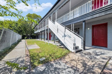 3040 Golfcrest Blvd unit 8, Houston, TX 77087 - photo 2