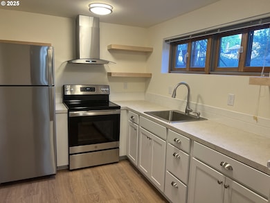 2165 NE Multnomah St unit 2169, Portland, OR 97232 - photo 3