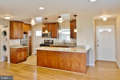 12209 Bluhill Rd, Silver Spring, MD 20902 - photo 4