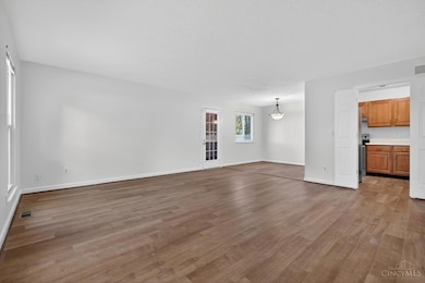 6355 Corbly Rd, Cincinnati, OH 45230 - photo 4