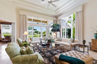 7828 Sandhill Ct-large-009-010-Living Ro
