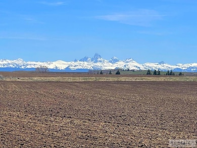 3887 Schaefer Ln, Ashton, ID 83420 - photo 2