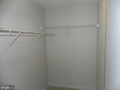 5609 Larson Ct unit 13, Capitol Heights, MD 20743 - photo 7