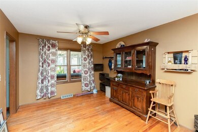 5707 1st Ave SW, Cedar Rapids, IA 52405 - photo 5